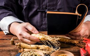 La médecine traditionnelle provient de pratiques médicales anciennes de l'Est médecine traditionnelle chez Horizon Vietnam Travel
