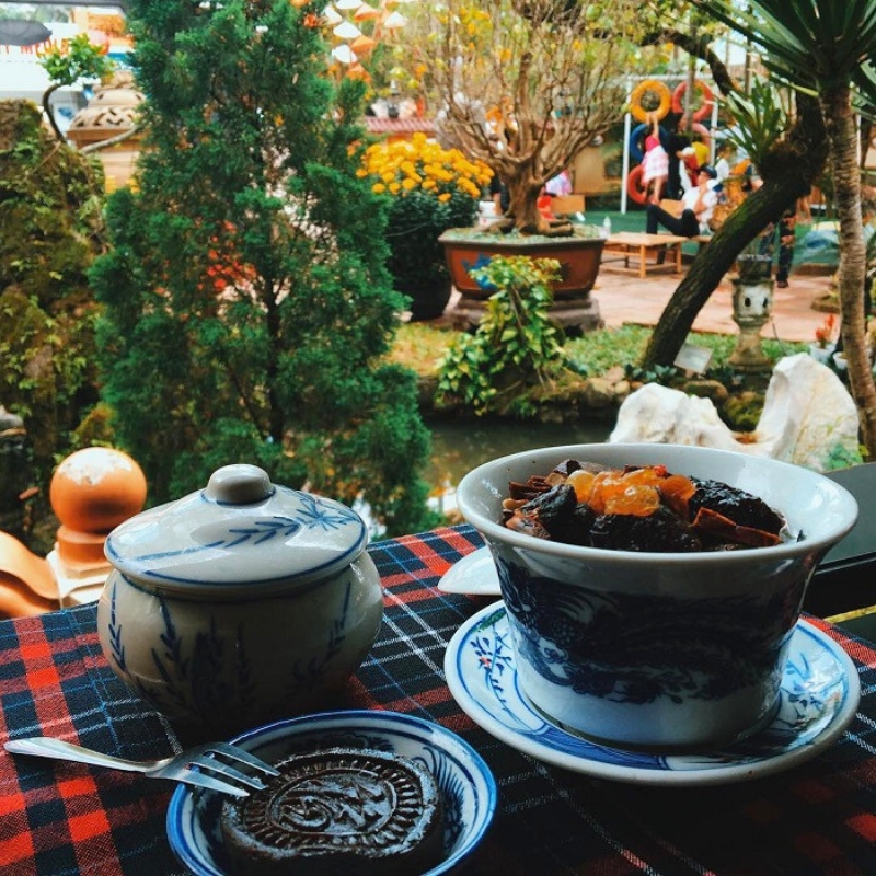 Thé impérial de Huê gastronomie de Hue